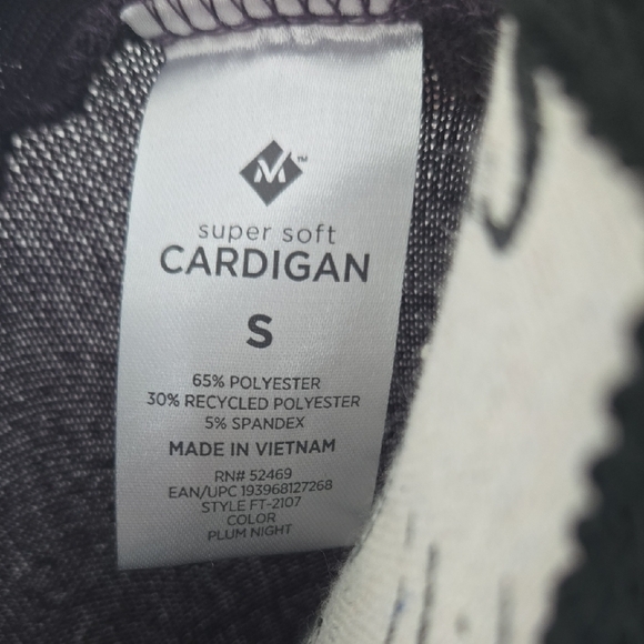 Elegant Deep Purple Women's Cardigan - Picture 2 of 4